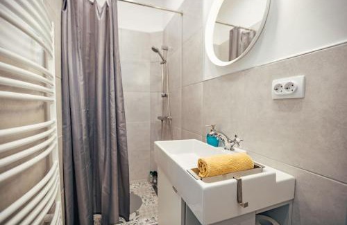 Zrenjanin Apartment | Edith Piaf