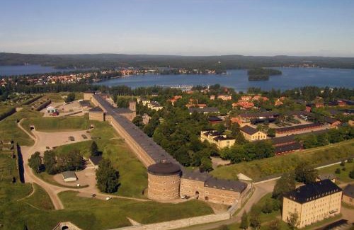 Karlsborg Bed & Breakfast | Ediths Pensionat