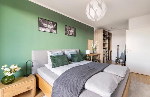 Graz-Straßgang Apartment | EDLER WOHNRAUM Panoramablick 3 SZ Boxspringbetten, E-Ladestation, Kaffeevollautomat, Klima, Lift, Terrasse & 2xTG