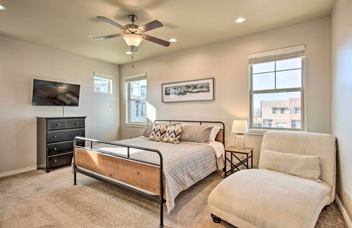 Edmond Apartment | Edmond Oasis w/Rooftop Lounge: Walk to Dtwn!