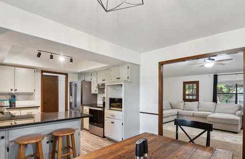 Edmond Cottage | Edmond Vacation Rental Near Arcadia Lake!