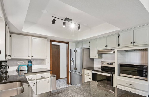 Edmond Cottage | Edmond Vacation Rental Near Arcadia Lake!