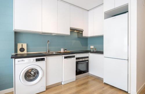 Canillas Apartment | Edmond Vibes Airport - Ifema Hub