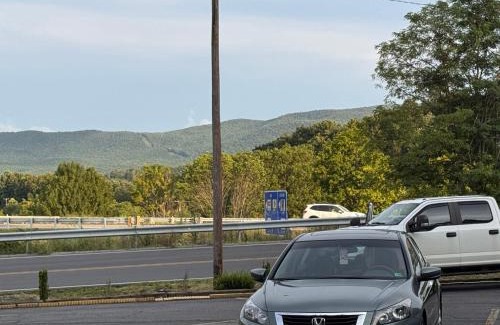 Wytheville Hotel | Edyn Hotel By Townhouse Wytheville US 52
