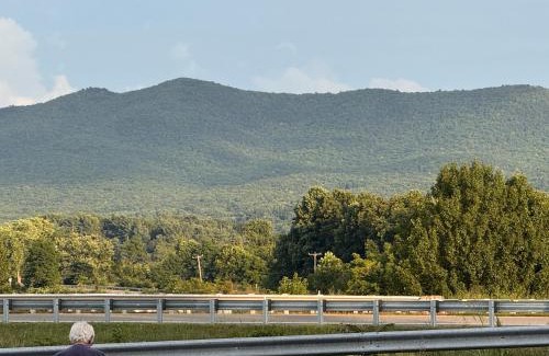 Wytheville Hotel | Edyn Hotel By Townhouse Wytheville US 52
