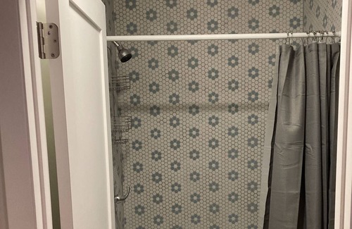 South Valley Apartment | Efficiency In Law Apartment, Quiet, out of City