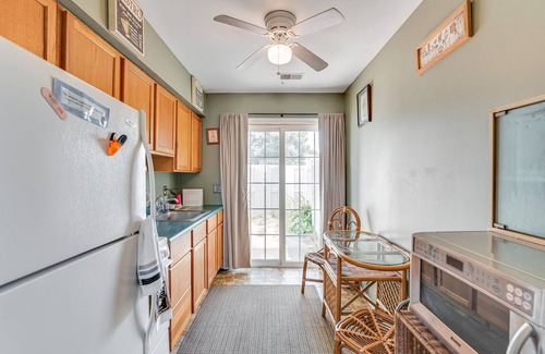 Kokomo Condo | Efficient &Charming Studio Condo with Secret Features