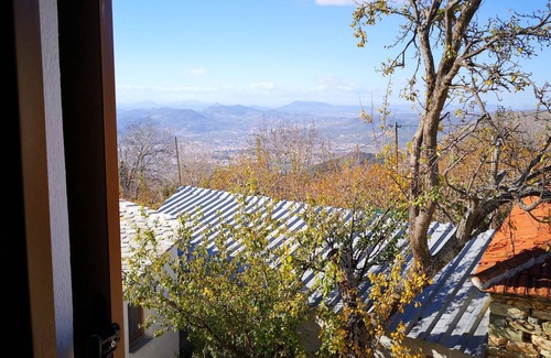 Portaria House | Effrosini Traditional home , with garden view and fireplace