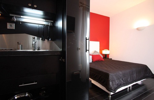 Kamares Hotel | Efharis