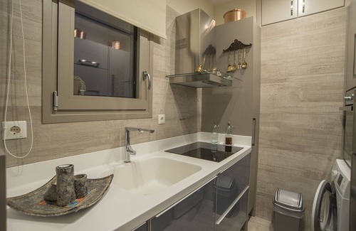 Kokkari Apartment | Eftopia Beachfront 2-bedrooms apartment