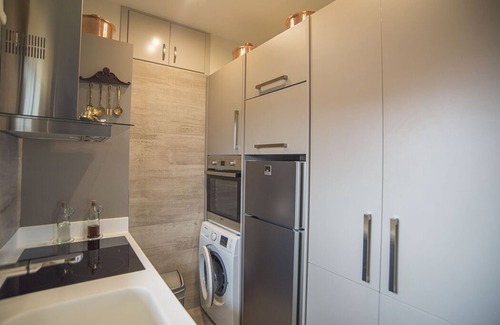 Kokkari Apartment | Eftopia Beachfront 2-bedrooms apartment