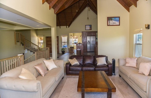 Arawak Hill Villa | Egmont View, Stunning Four bedroom villa In Quiet Private Location