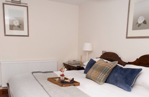 Stockbridge Cottage | EGREMONT RUSSET, THE APPLE ROOMS, pet friendly in Stockbridge