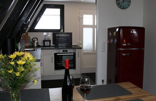 Dockweiler House | Eifelferienhaus Wald- und Wiesenblick - 4-bett-ferienhaus Dusche/wc, 2 Schlafräume