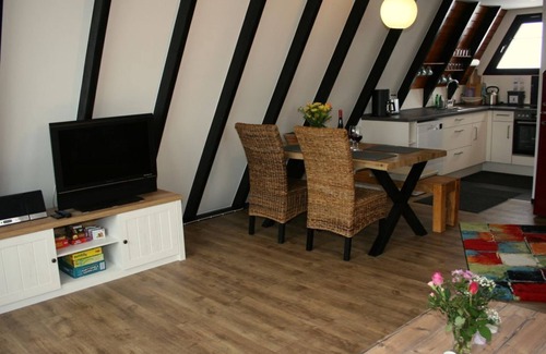Dockweiler House | Eifelferienhaus Wald- und Wiesenblick - 4-bett-ferienhaus Dusche/wc, 2 Schlafräume