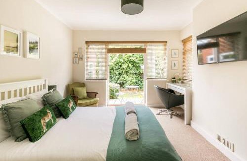 Whitstable House | Eighteen Whitstable 4 parking spaces