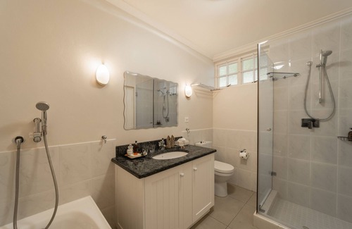 Raithby House | Eikendal Lodge