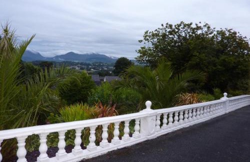Menai Bridge Bed & Breakfast | Eildon