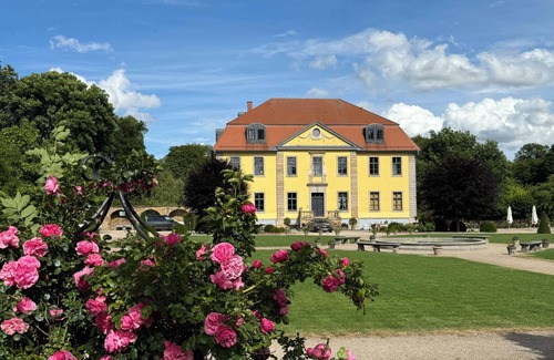 Siebleben Apartment | Ein Italienischer Hauch im Schloss Mönchhof