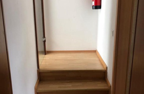 Friedrichsfeld Apartment | Eine helle, geräumige Wohnung