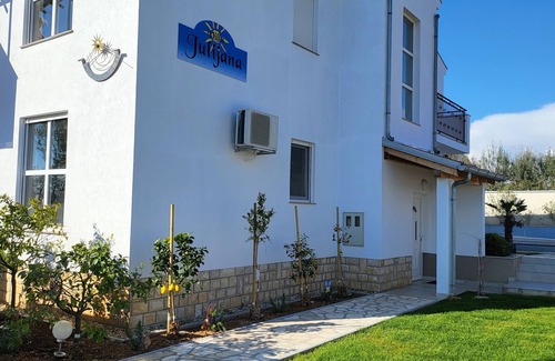 Kakma Apartment | Eine Oase der Ruhe und Entspannung, 6 km Entfernt von Biograd n/M
