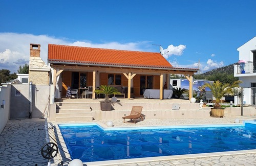 Kakma Apartment | Eine Oase der Ruhe und Entspannung, 6 km Entfernt von Biograd n/M