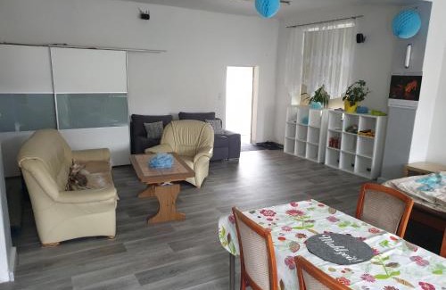 Eisenhuettenstadt Apartment | Einraum-Ferienwohnung 46m2 Eisenhüttenstadt-Diehlo