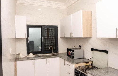 West Coast Division House | EJ Apartments