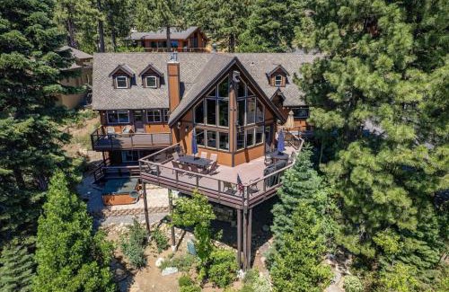 Lake Forest House | EJ's Point Walk to Beach