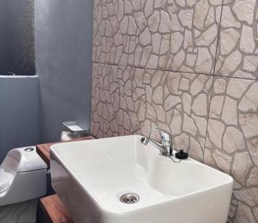 Jerowaru House | Ekas Rising Coffee And Cottages