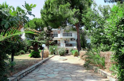 Nikaia-Agios Ioannis Rentis House | Ekatis Seacoast Nest