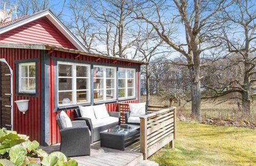 Nykoping House | Ekbacken - naturskön stuga med närhet till havet