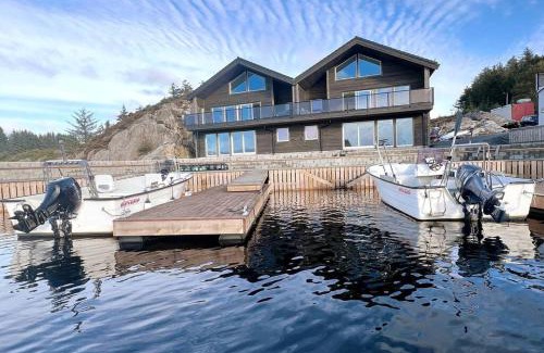 Selbjorn House | Eksklusiv Rorbu - Havblikk 1 - Båtutleie