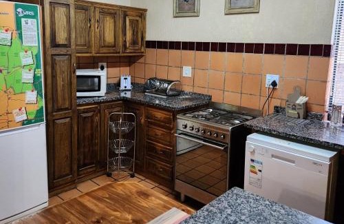 Maruleng Apartment | Ekuthuleni River Front Chalets Hoedspruit