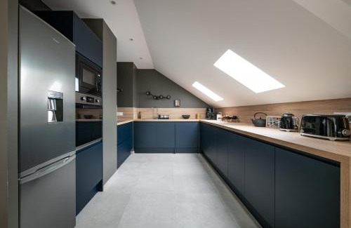 Saint-Germain-sur-Morin Apartment | Elégance Contemporaine