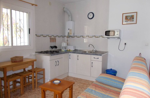 Las Negras Apartment | EL ALGARROBO Small studio with pleasant garden close to the sea