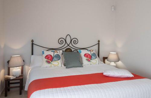 Brena Alta Villa | El Amanecer - villa privada con piscina agua salada, barbacoa y chimenea