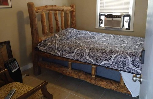 Turlock House | El Amigo Motel in Turlock, Ca