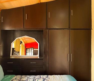 Del Cerrillo House | El Balcón del Aventurero