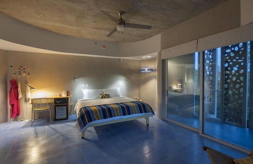 Esperanza Hotel | El Blok