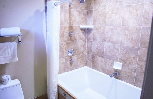 St. Helena Hotel | El Bonita Motel