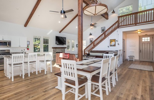 Yosemite West House | El Capitan Loft