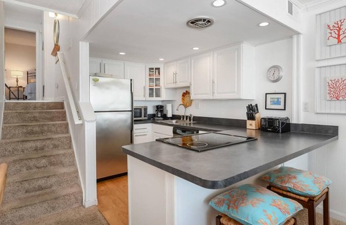 Ocean City Condo | El Capitan, Ocean City, MD, USA unit 306 direct ocean front located at 4th street