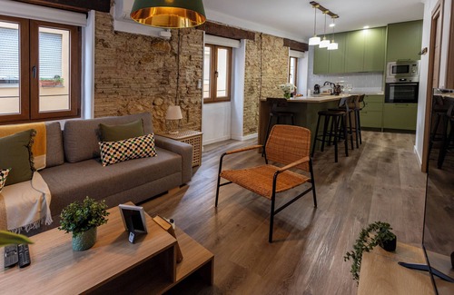 Barrio del Carmen Apartment | El Carmen, Valencia, 2nd floor with elevator, new apartment.