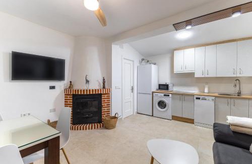 Arenas de San Pedro Apartment | El Castañar de Ceubia