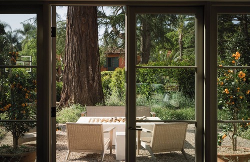 Hedgerow House | El Cedro - Luxurious Family Estate with Pool in Charming Montecito