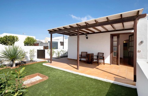 Charco del Palo House | El Charco Azul