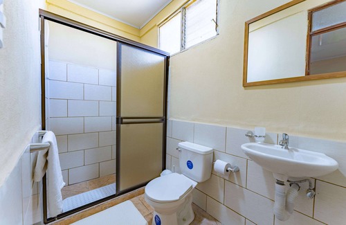 Canas Dulces Bed & Breakfast | El Cocobolo Food&rest Room 6 B&B Wifi A/C Pkg Gratis