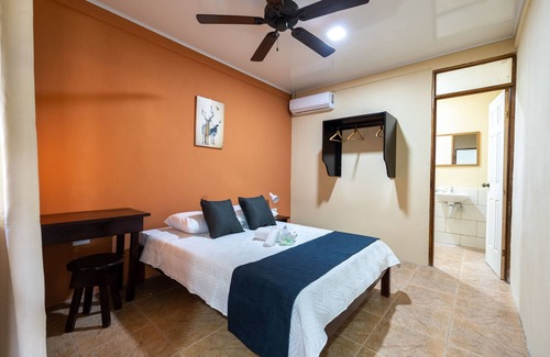 Canas Dulces Bed & Breakfast | El Cocobolo Food&rest Room 6 B&B Wifi A/C Pkg Gratis