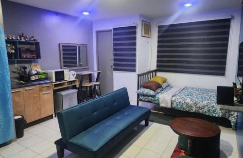 Balibago Bed & Breakfast | El Cozy Woody Near Enchanted Kingdom